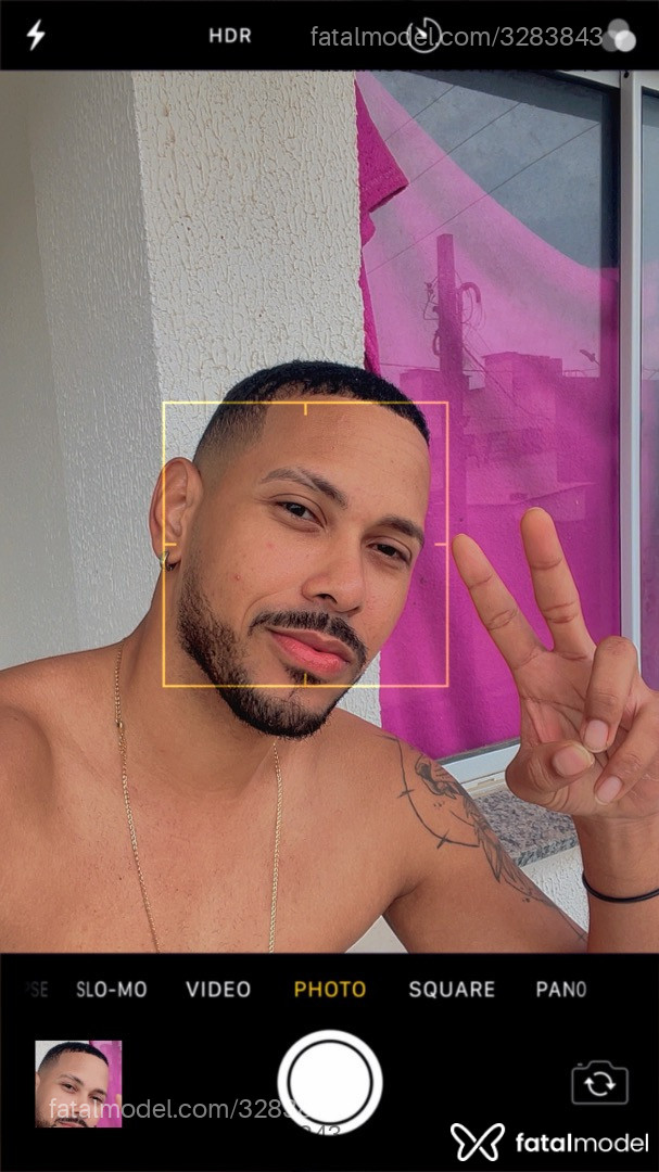 Acompanhante homem morena (o) de olhos castanhos - Hugo Diaz Acompanhante homem morena (o) de olhos castanhos - Hugo Diaz