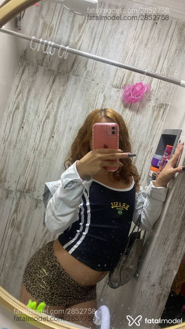 Acompanhante mulher trans com cabelo castanho de olhos castanhos em Virtual - Gabriela