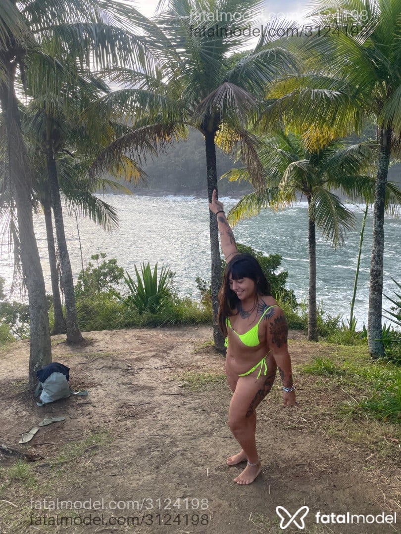 Acompanhante mulher morena (o) de olhos castanhos em São Sebastião - Angel