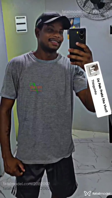 Acompanhante homem morena (o) de olhos castanhos em Rio de Janeiro - Jn Oliveira