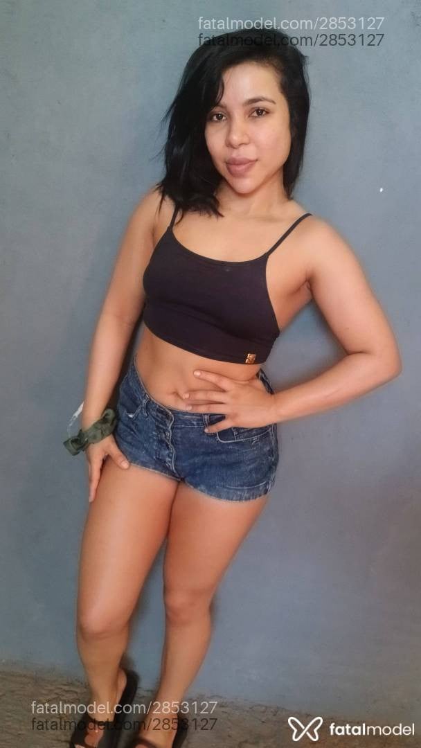 Acompanhante mulher morena (o) de olhos pretos - Maju Morena
