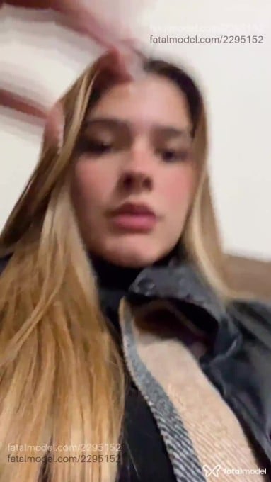 Acompanhante mulher loira (o) de olhos castanhos em Pouso Alegre - Ju Moraes
