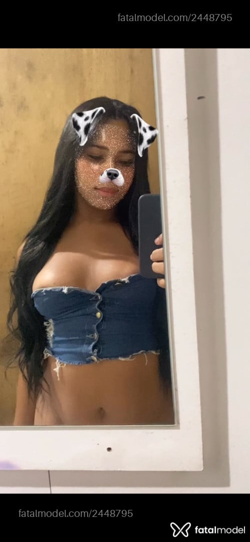 Acompanhante mulher trans morena (o) de olhos castanhos em Jandira - Mirella