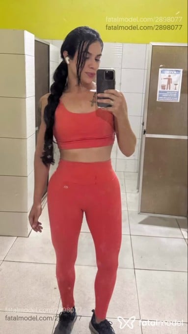 Acompanhante mulher trans morena (o) de olhos castanhos em Maceió - Larissa Gabriela