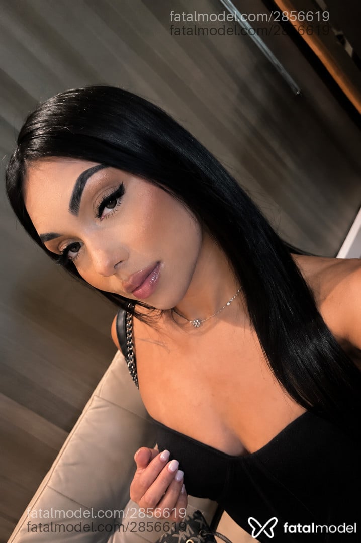 Acompanhante mulher morena (o) de olhos castanhos em Curitiba - Heloísa Bittencour