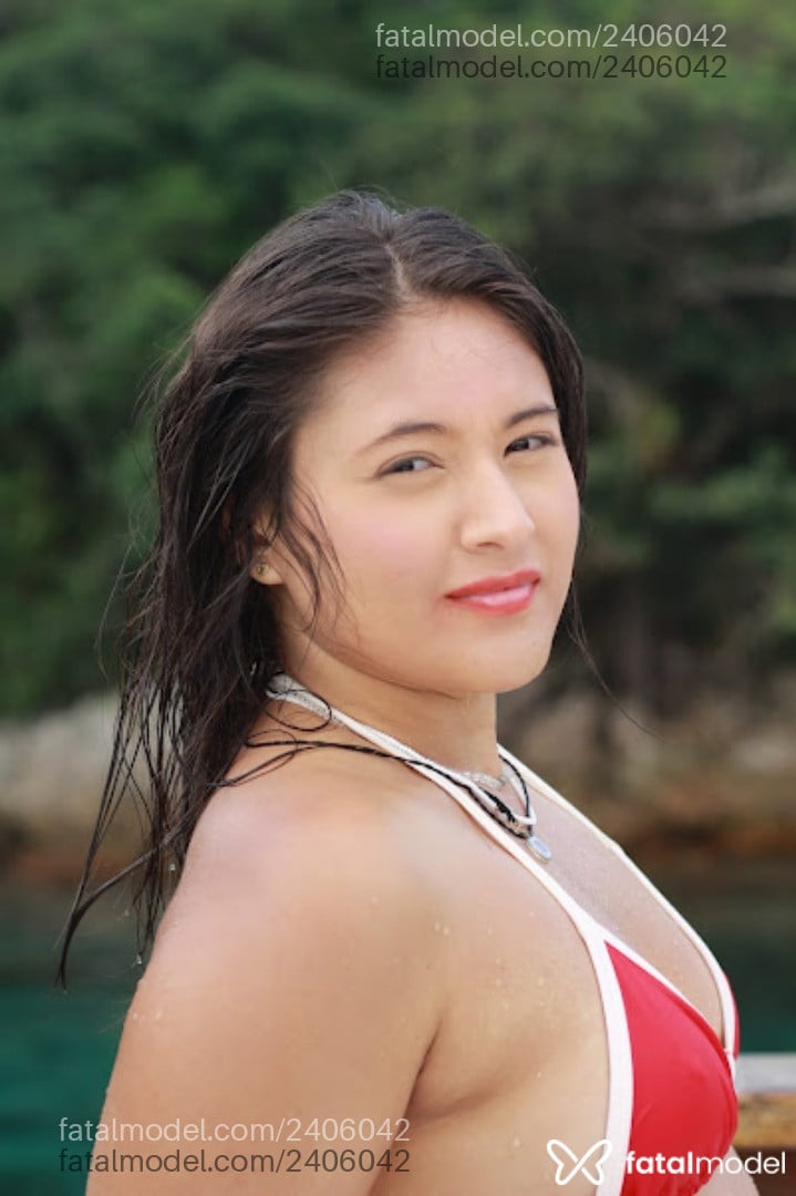Acompanhante mulher loira (o) de olhos castanhos em Ubatuba - Ana Clara