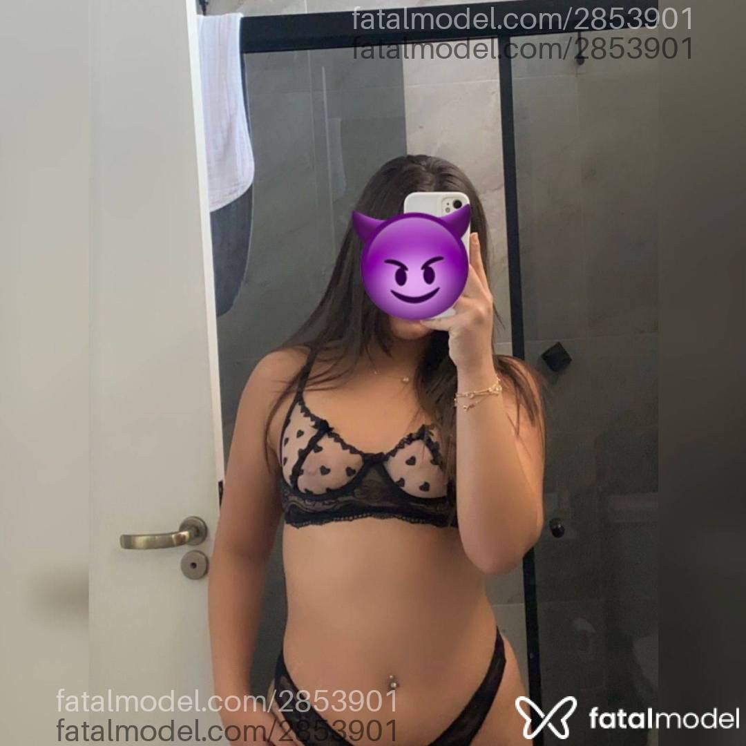 Acompanhante mulher com cabelo castanho de olhos mel em Araçatuba Acompanhante mulher com cabelo castanho de olhos mel em Araçatuba - Giovanna Adryelle