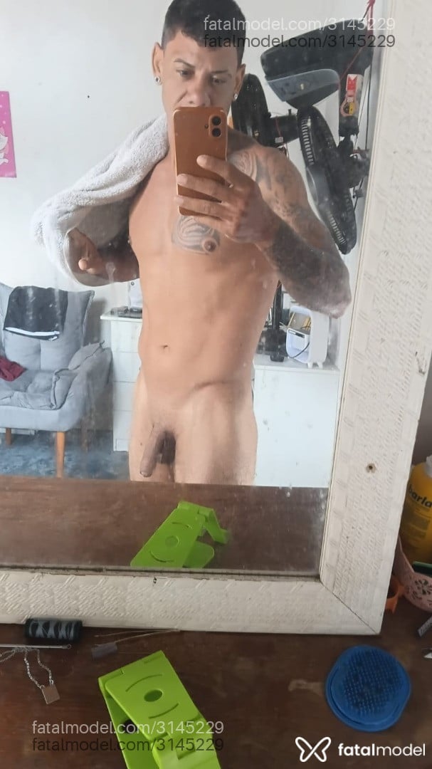 Acompanhante homem morena (o) de olhos pretos em Ananindeua Acompanhante homem morena (o) de olhos pretos em Ananindeua - Atila