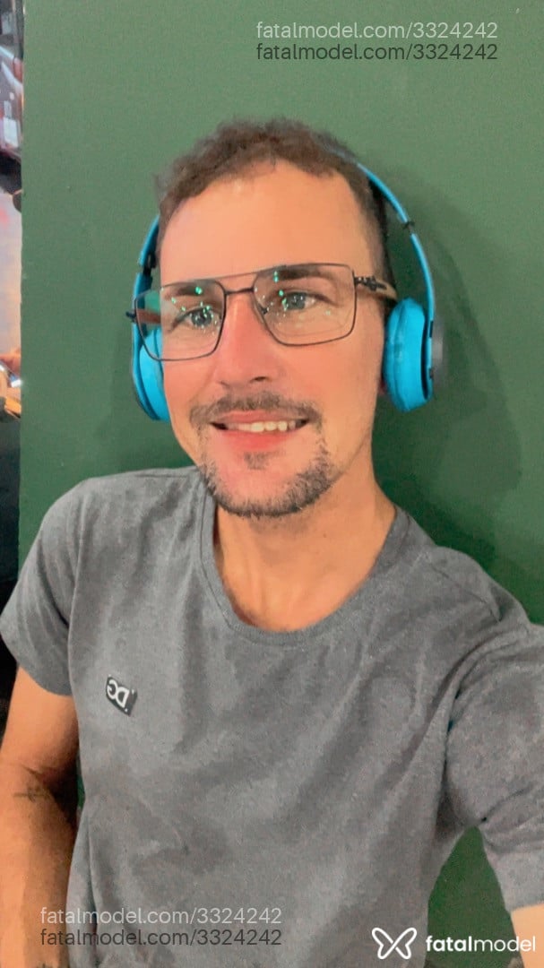 Acompanhante homem com cabelo castanho de olhos azuis em Nova Olímpia - Kael Varnox
