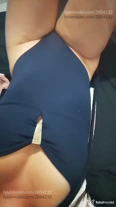 Acompanhante mulher morena (o) de olhos pretos em Maringá Acompanhante mulher morena (o) de olhos pretos em Maringá - Maya