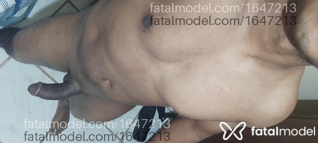 Acompanhante homem morena (o) de olhos pretos em Goiânia Acompanhante homem morena (o) de olhos pretos em Goiânia - Negro