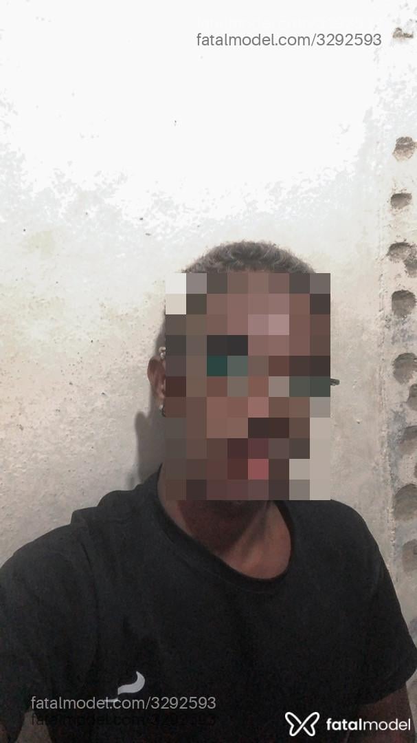Acompanhante homem com cabelo colorido de olhos castanhos em Rio de Janeiro - Michael
