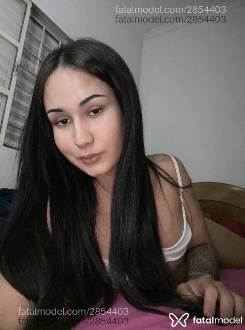 Acompanhante mulher trans morena (o) de olhos castanhos em Ibitinga - Larissa Bellini