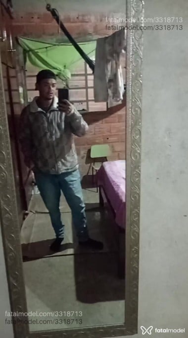 Acompanhante homem morena (o) de olhos pretos - Gozobem Acompanhante homem morena (o) de olhos pretos - Gozobem
