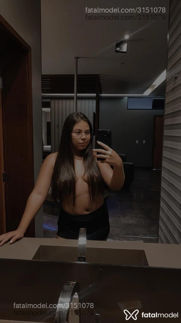Acompanhante mulher com cabelo castanho de olhos castanhos em Patrocínio Acompanhante mulher com cabelo castanho de olhos castanhos em Patrocínio - Gabrielly Ribeiro