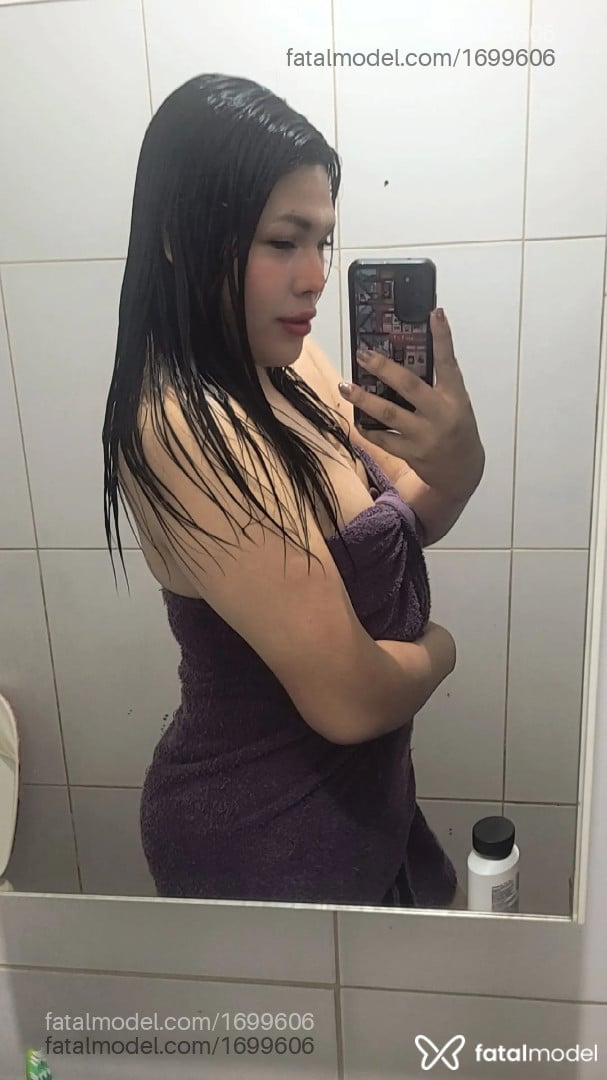 Acompanhante travesti morena (o) de olhos pretos em Lucas do Rio Verde - Km Petty