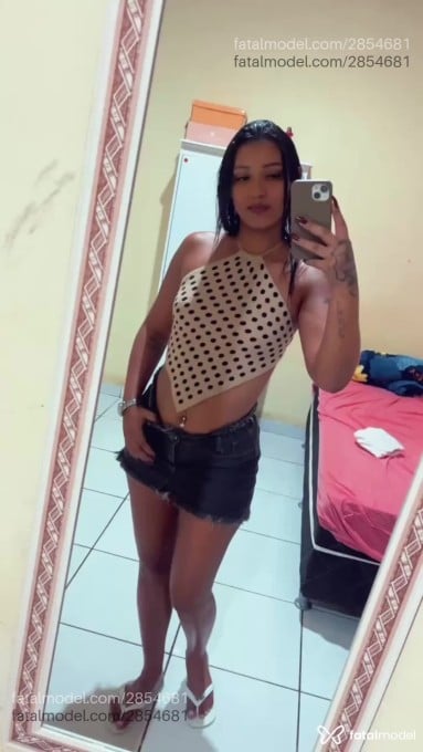 Acompanhante mulher morena (o) de olhos pretos - Letícia Gomes Acompanhante mulher morena (o) de olhos pretos - Letícia Gomes