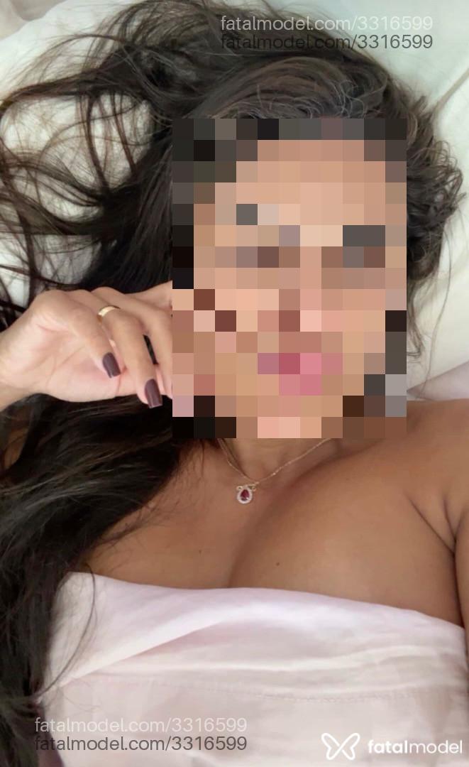 Acompanhante mulher morena (o) de olhos castanhos - Mavie Acompanhante mulher morena (o) de olhos castanhos - Mavie