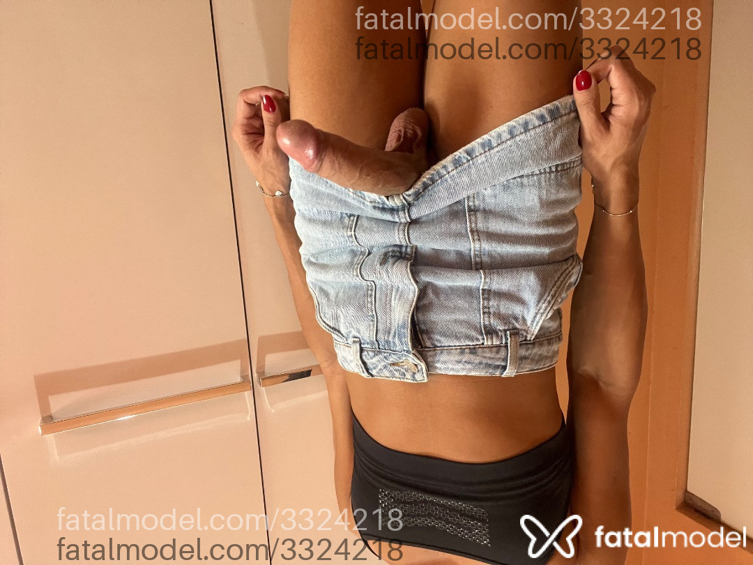 Acompanhante mulher trans morena (o) de olhos castanhos em Virtual - Mel Silva