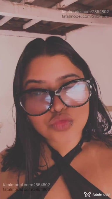 Acompanhante mulher morena (o) de olhos castanhos em Presidente Prudente Acompanhante mulher morena (o) de olhos castanhos em Presidente Prudente - Sara Stefani