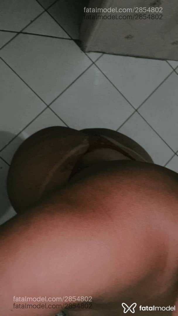 Acompanhante mulher morena (o) de olhos castanhos - Sara Stefani