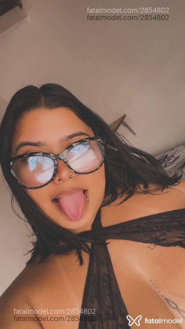 Acompanhante mulher morena (o) de olhos castanhos em Presidente Prudente Acompanhante mulher morena (o) de olhos castanhos em Presidente Prudente - Sara Stefani