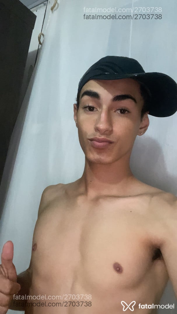 Acompanhante homem com cabelo castanho de olhos castanhos - Kayozin Acompanhante homem com cabelo castanho de olhos castanhos - Kayozin