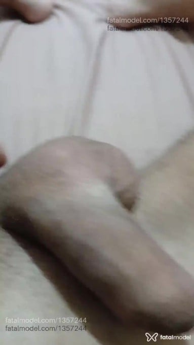 Acompanhante homem com cabelo castanho de olhos pretos em São Paulo - Gustavo