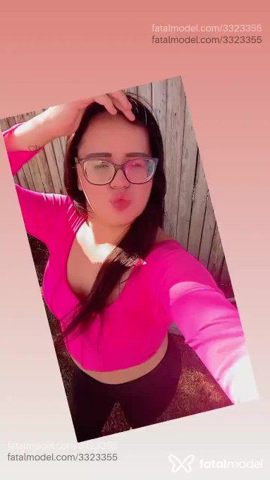 Acompanhante mulher morena (o) de olhos castanhos - Paola Acompanhante mulher morena (o) de olhos castanhos - Paola