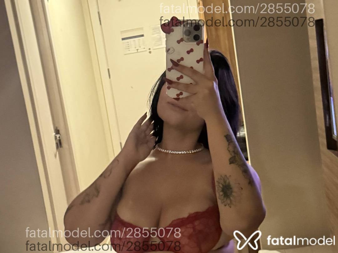 Acompanhante mulher com cabelo castanho de olhos mel - Luisa