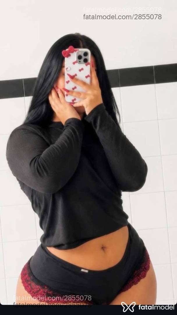 Acompanhante mulher com cabelo castanho de olhos mel - Luisa