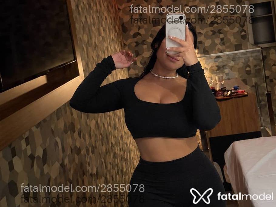 Acompanhante mulher com cabelo castanho de olhos mel - Luisa