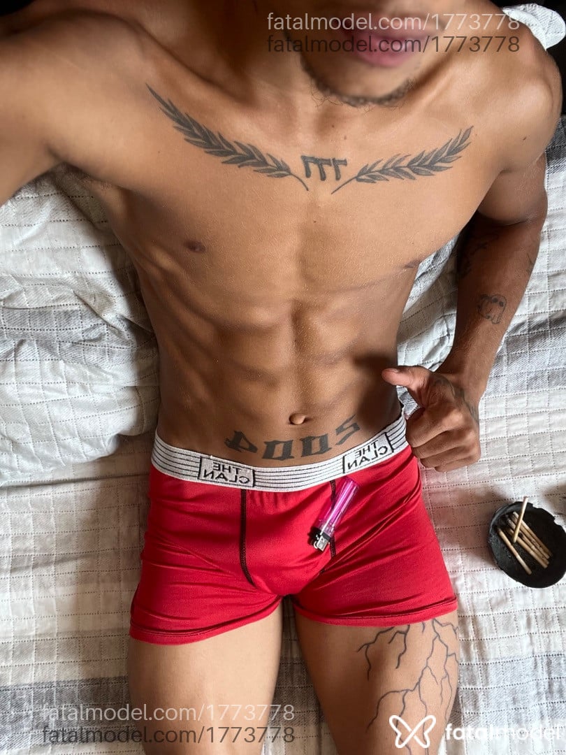 Acompanhante homem morena (o) de olhos castanhos - willian