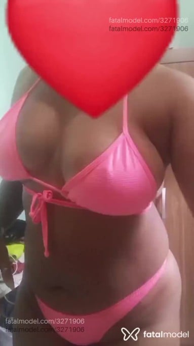 Acompanhante mulher com cabelo castanho de olhos pretos - Manu Acompanhante mulher com cabelo castanho de olhos pretos - Manu
