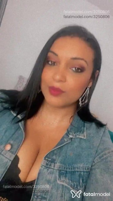 Acompanhante mulher morena (o) de olhos mel em Virtual - Jade Lima