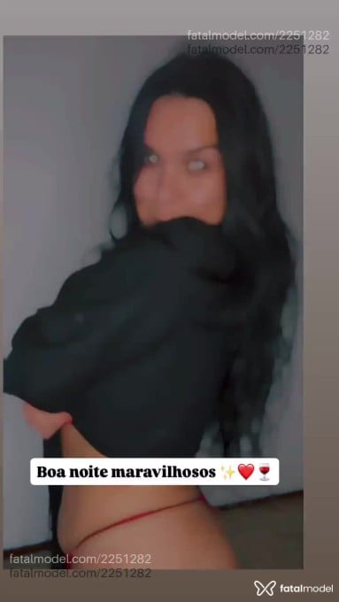 Acompanhante mulher morena (o) de olhos castanhos em Porto Alegre - MORENA