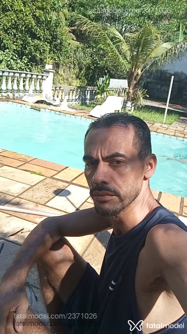 Acompanhante homem morena (o) de olhos castanhos em Rio de Janeiro - Cláudio