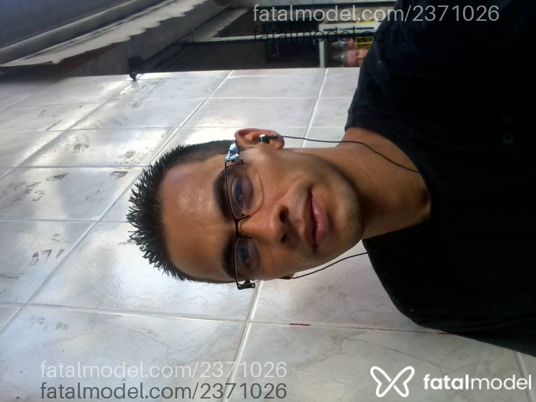 Acompanhante homem morena (o) de olhos castanhos em Rio de Janeiro - Cláudio