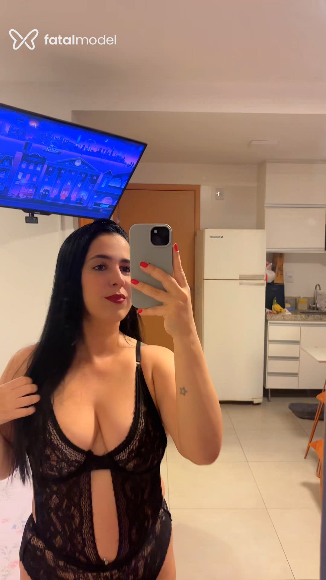 Acompanhante mulher morena (o) de olhos pretos - Jade Duarte