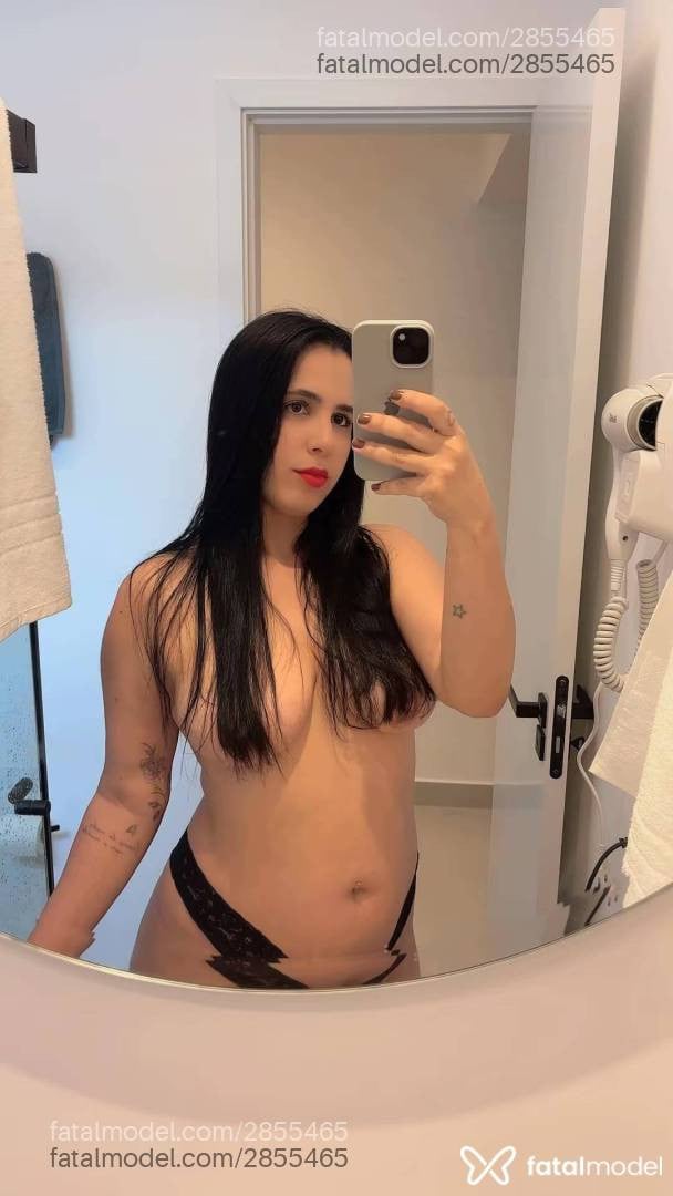 Acompanhante mulher morena (o) de olhos pretos - Jade Duarte