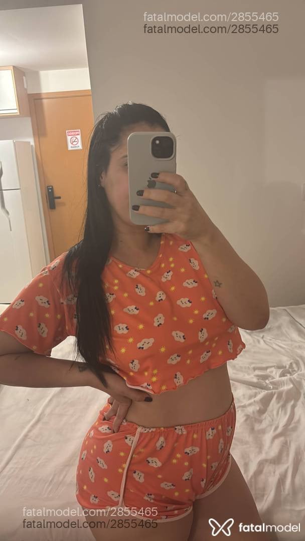Acompanhante mulher morena (o) de olhos pretos - Jade Duarte