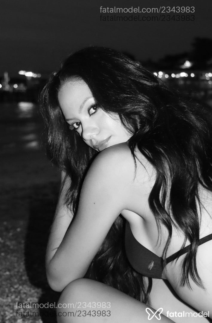 Acompanhante mulher morena (o) de olhos castanhos em Foz do Iguaçu - Selena Castillo