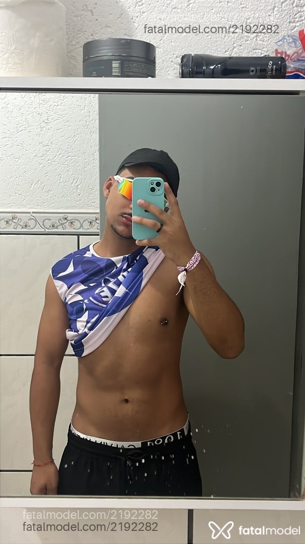 Acompanhante homem morena (o) de olhos castanhos em Ribeirão Preto - Carllos
