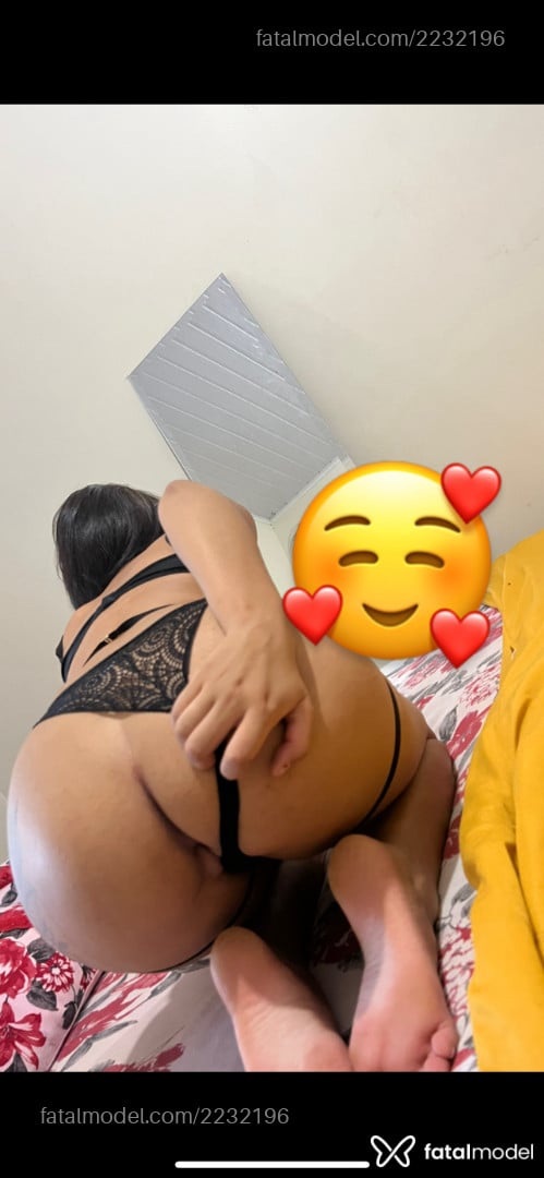 Acompanhante mulher com cabelo castanho de olhos castanhos em Brasília Acompanhante mulher com cabelo castanho de olhos castanhos em Brasília - Carol