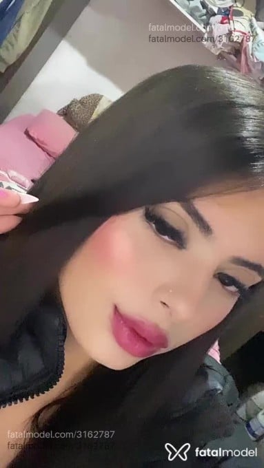 Acompanhante mulher morena (o) de olhos pretos em Ubatuba Acompanhante mulher morena (o) de olhos pretos em Ubatuba - Bruna