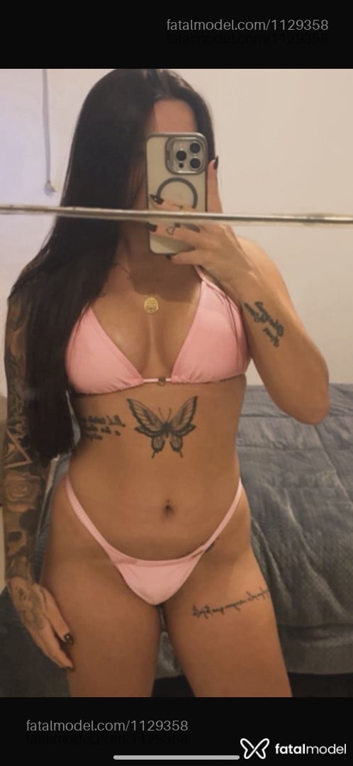 Acompanhante mulher com cabelo castanho de olhos castanhos em São José Acompanhante mulher com cabelo castanho de olhos castanhos em São José - Letícia Novais