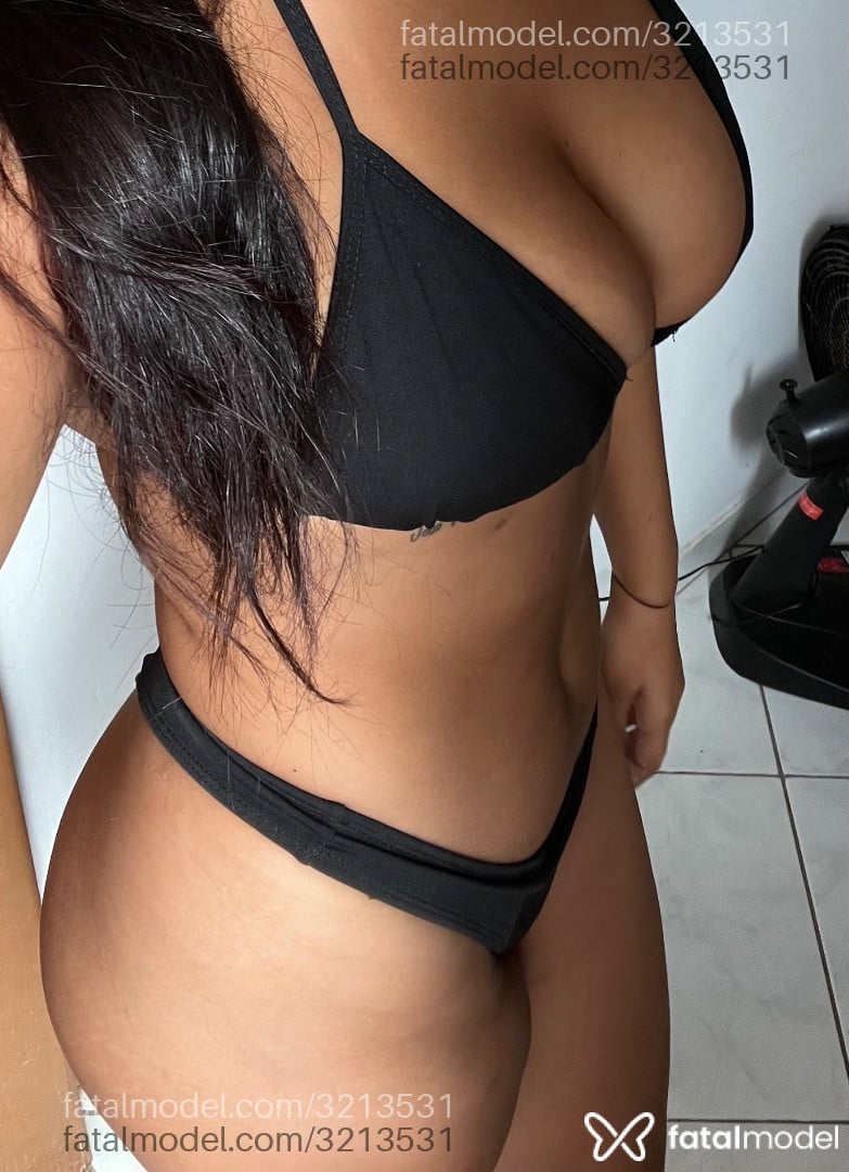 Acompanhante mulher morena (o) de olhos castanhos em Macaé - Fannysalles