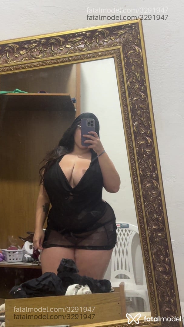 Acompanhante mulher com cabelo castanho de olhos castanhos em Contagem - Namida