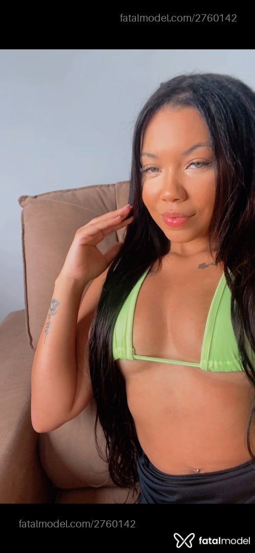 Acompanhante mulher morena (o) de olhos verdes em Varginha Acompanhante mulher morena (o) de olhos verdes em Varginha - Karen