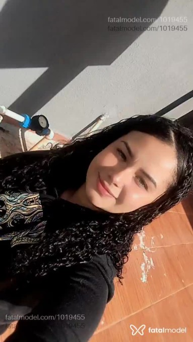 Acompanhante mulher morena (o) de olhos mel em Virtual - Biaah